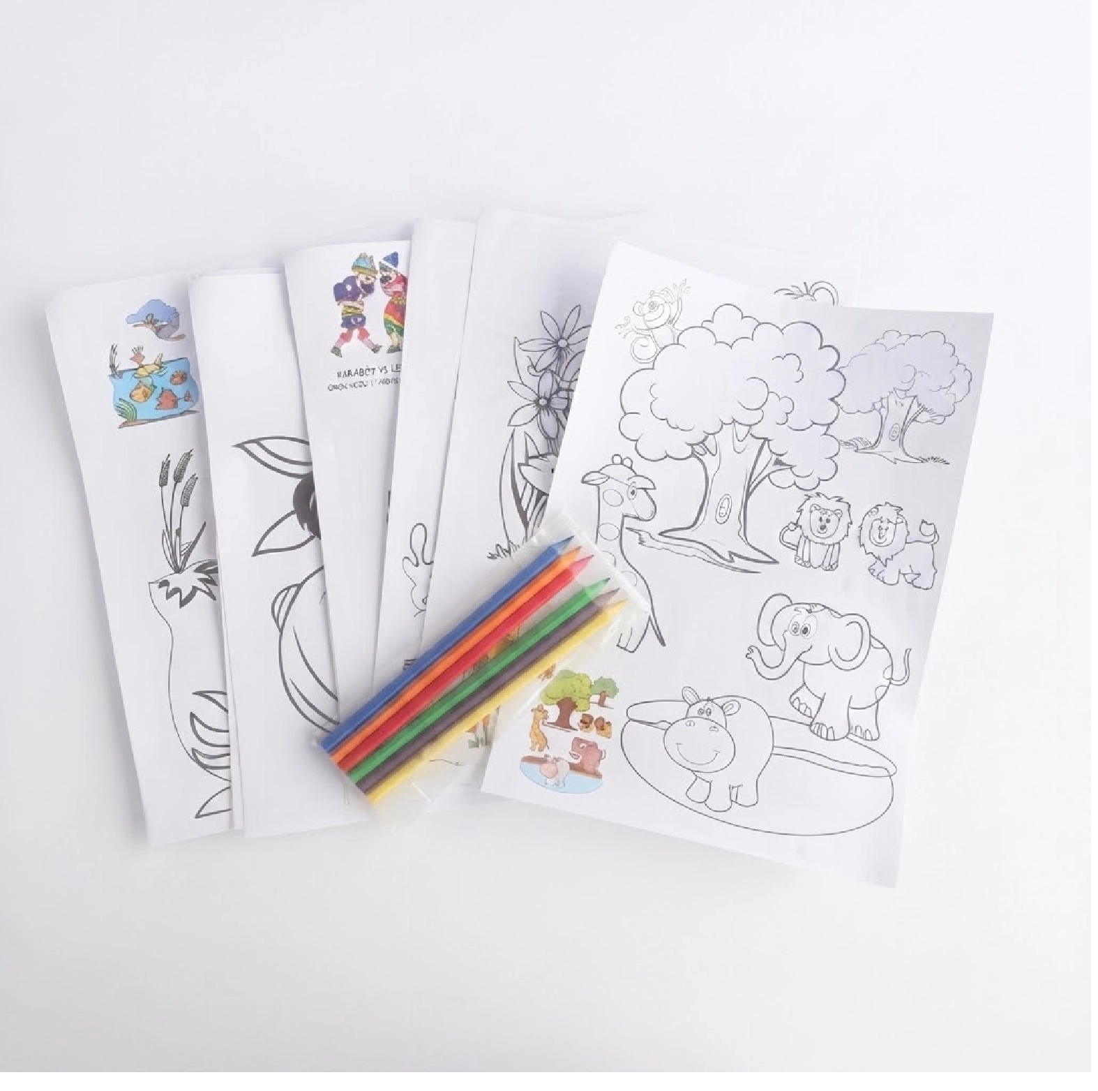 Boyama Kitabı Seti - Yapışkanlı Beyaz ve Resimli Boyama Kağıdı - Stickerlı Boyama Kitabı Pembe