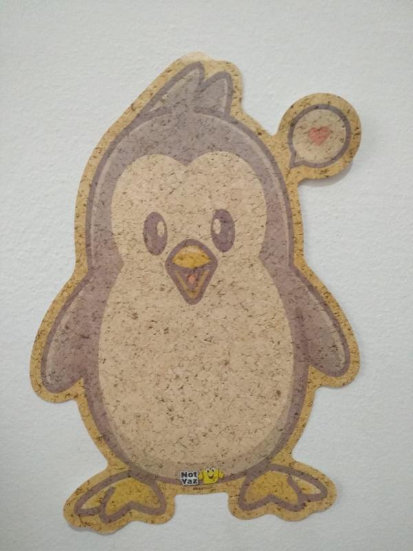 Yüzeyi Kendinden Yapışkanlı Pano - Penguen