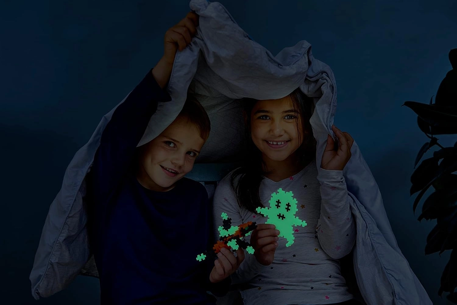 PLUS-PLUS GLOW / Karanlıkta Parlayan 100 Parçalık Tüpte Çocuk Puzzle 
